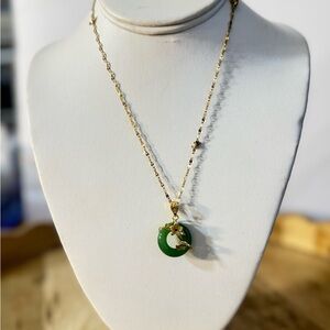 STATEMENT CLOVER NECKLACE